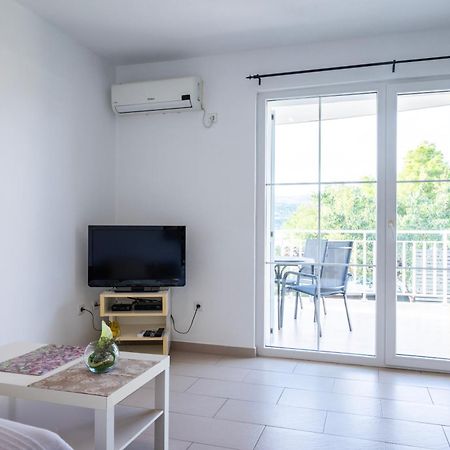 Vdl Apartments Trogir Exteriör bild
