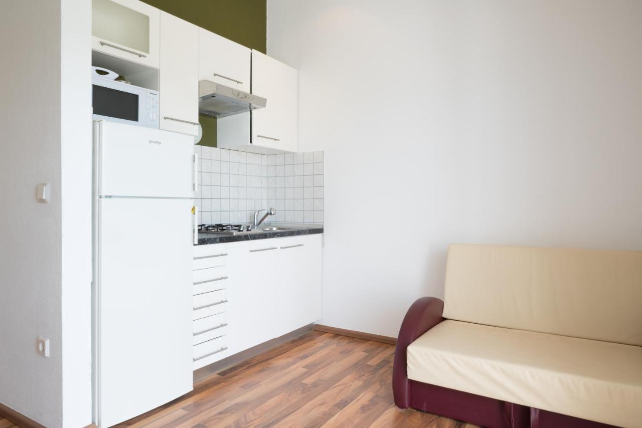 Vdl Apartments Trogir Exteriör bild