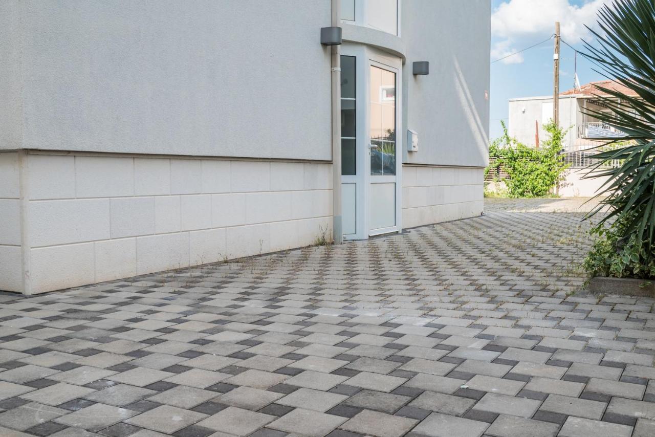 Vdl Apartments Trogir Exteriör bild