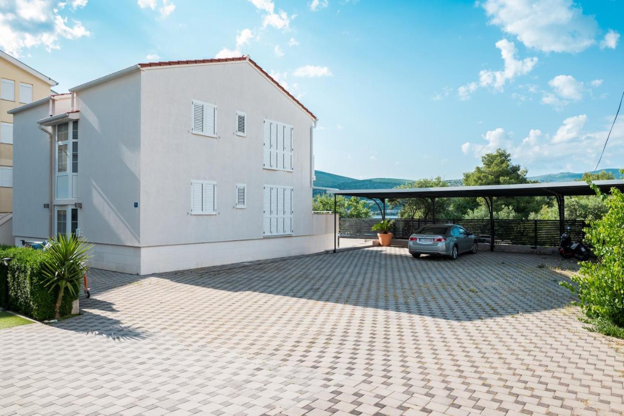 Vdl Apartments Trogir Exteriör bild