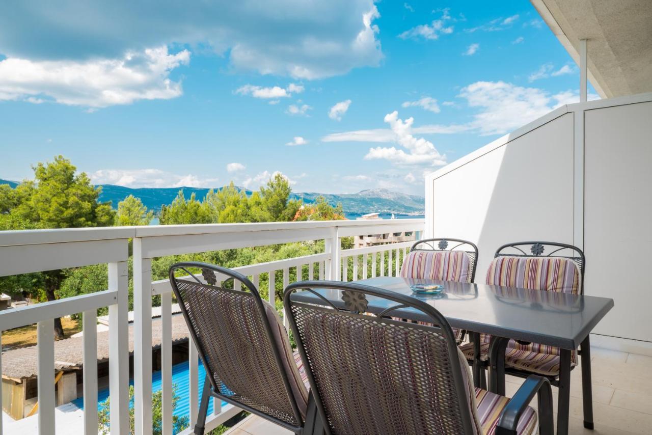 Vdl Apartments Trogir Exteriör bild