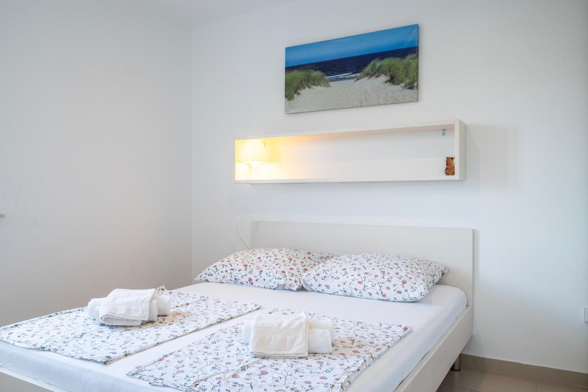 Vdl Apartments Trogir Exteriör bild