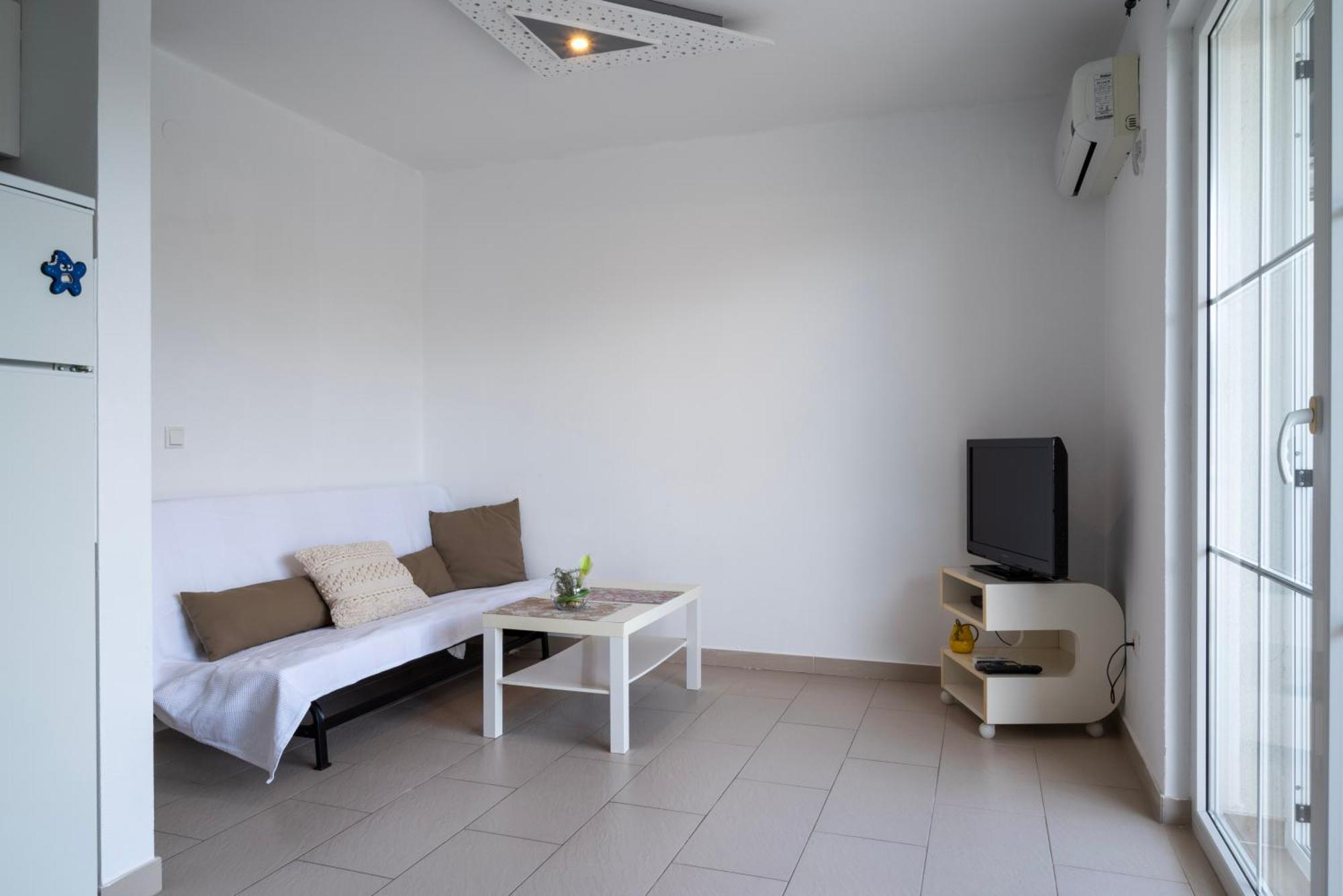 Vdl Apartments Trogir Exteriör bild