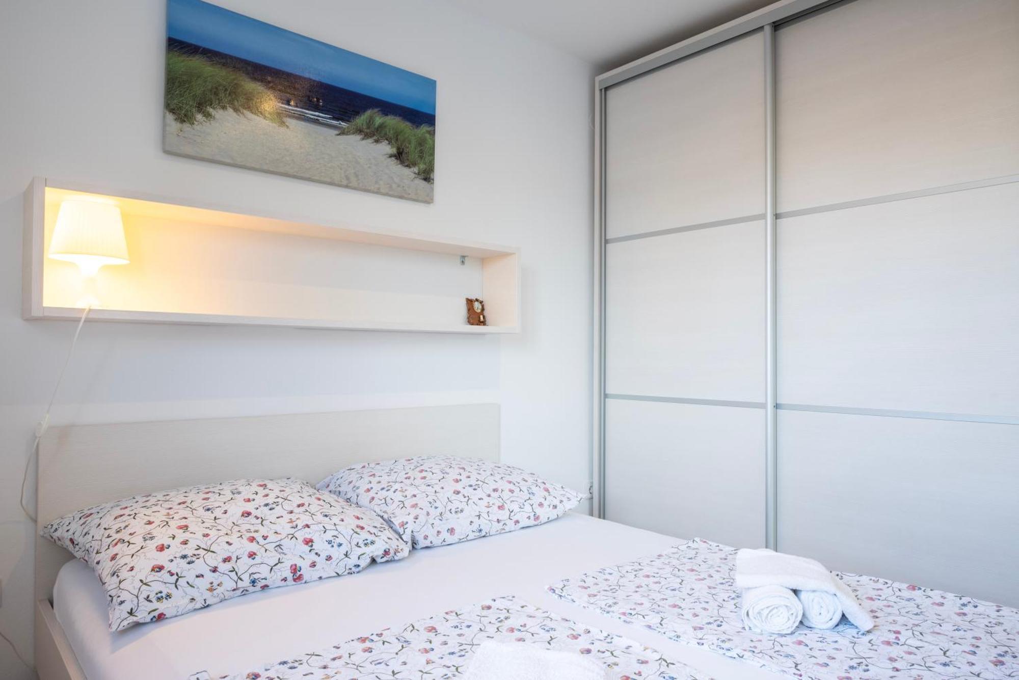 Vdl Apartments Trogir Exteriör bild